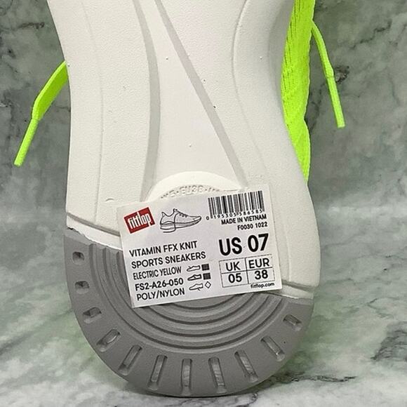 FitFlop Size 7 Electric Yellow Vitamin FFX Knit Running Sport Sneakers A1-3 - Picture 9 of 11